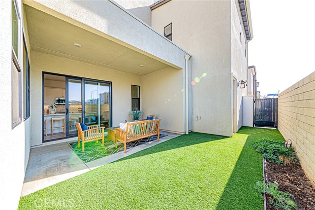 27505 Illumination Court, Valencia CA: https://media.crmls.org/medias/cb21071a-84bd-4fab-92df-51a2399ee23f.jpg