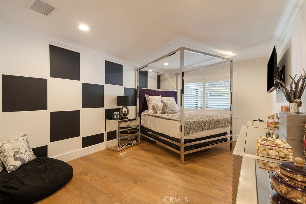 MLS #OC26143536 image #21