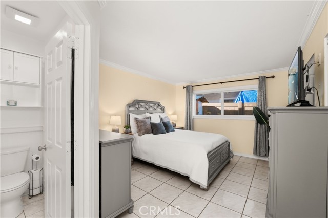 Detail Gallery Image 12 of 26 For 3139 E Chapman 3b,  Orange,  CA 92869 - 2 Beds | 2 Baths