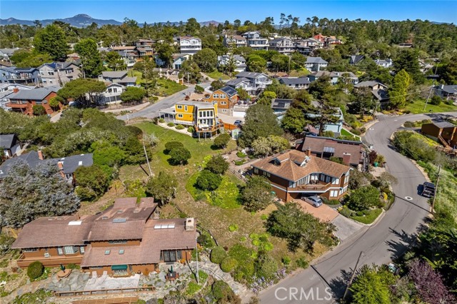 Detail Gallery Image 55 of 64 For 560 Canterbury, Cambria,  CA 93428 - 3 Beds | 2 Baths