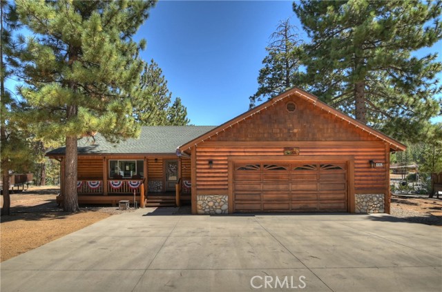 Detail Gallery Image 5 of 38 For 42057 Sky View Ridge, Big Bear Lake,  CA 92315 - 3 Beds | 2 Baths