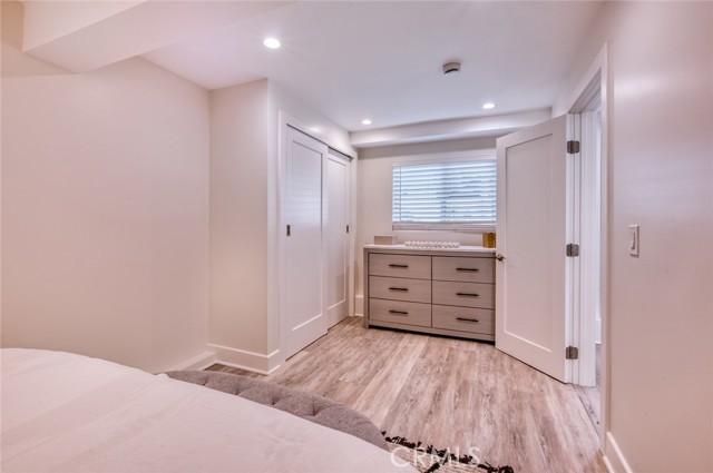 Detail Gallery Image 12 of 24 For 368 Oak #C,  Laguna Beach,  CA 92651 - 1 Beds | 1 Baths