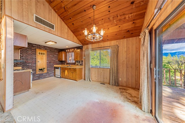 Detail Gallery Image 18 of 39 For 39423 Summit, Oakhurst,  CA 93644 - 3 Beds | 2 Baths