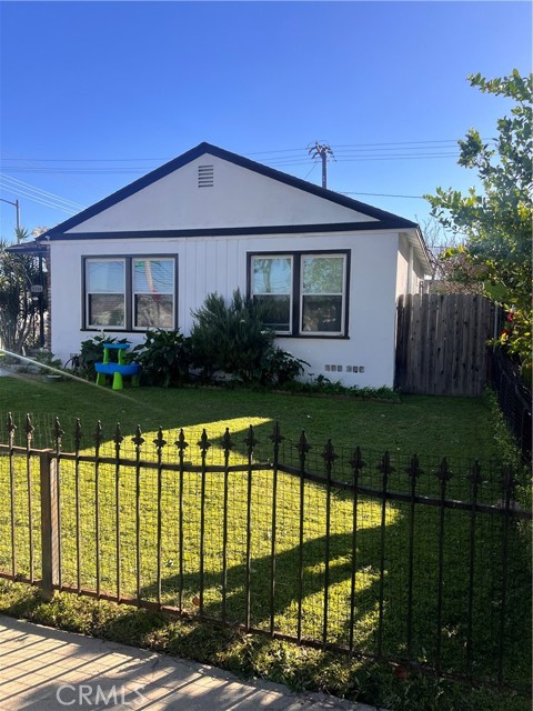 Detail Gallery Image 3 of 5 For 9346 Canford, Pico Rivera,  CA 90660 - 2 Beds | 1 Baths