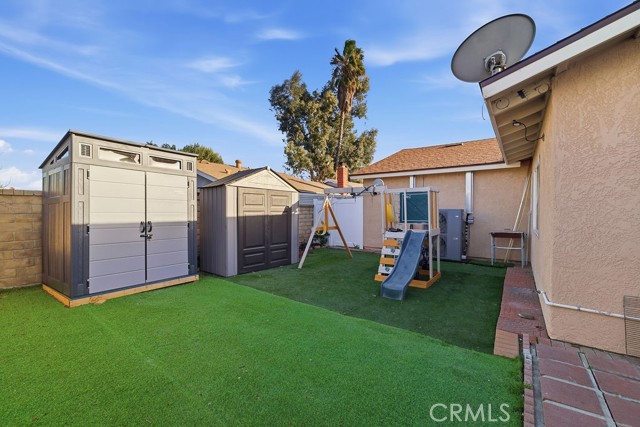 Detail Gallery Image 24 of 38 For 24305 Wabuska, Newhall,  CA 91321 - 6 Beds | 3 Baths