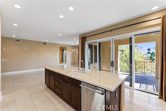 Detail Gallery Image 9 of 29 For 23500 Park Sorrento #C41,  Calabasas,  CA 91302 - 3 Beds | 3/1 Baths