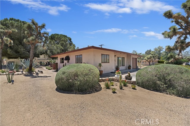 Detail Gallery Image 12 of 48 For 56287 Navajo Trl, Yucca Valley,  CA 92284 - 2 Beds | 1 Baths