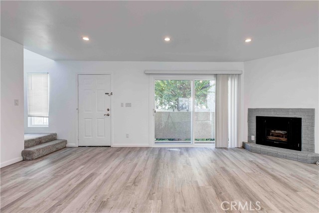 8801 Cedros Avenue, 13 photo 6