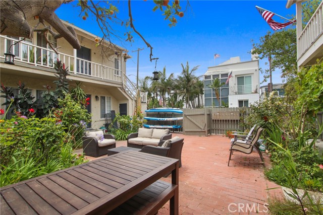 Detail Gallery Image 5 of 17 For 5901 E Ocean, Long Beach,  CA 90803 - – Beds | – Baths