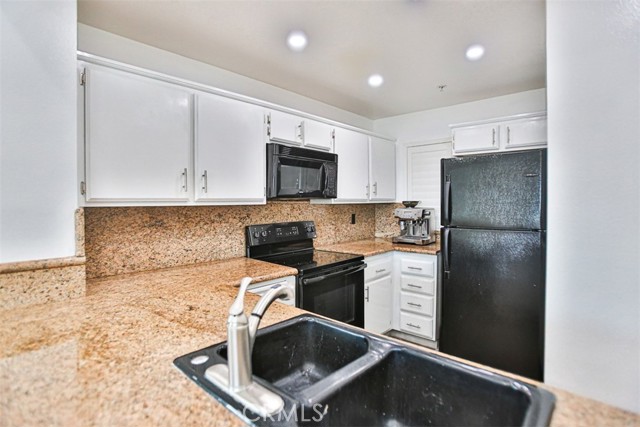 Detail Gallery Image 34 of 40 For 1200 Pacific Coast, Huntington Beach,  CA 92648 - 1 Beds | 1 Baths