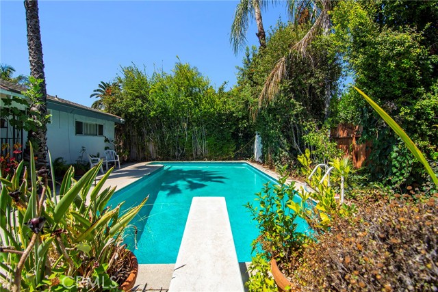 Detail Gallery Image 30 of 32 For 13943 Margate St, Sherman Oaks,  CA 91401 - 4 Beds | 3 Baths