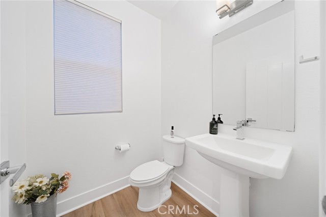 Detail Gallery Image 14 of 31 For 657 Wedge, Costa Mesa,  CA 92627 - 3 Beds | 2/2 Baths