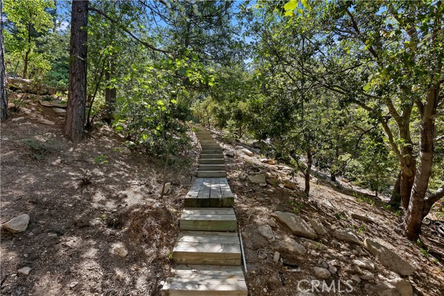 Detail Gallery Image 38 of 44 For 26329 Spyglass Dr, Lake Arrowhead,  CA 92352 - 5 Beds | 3/1 Baths