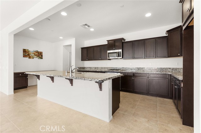 Detail Gallery Image 7 of 32 For 34852 Silversprings, Murrieta,  CA 92563 - 4 Beds | 3/1 Baths