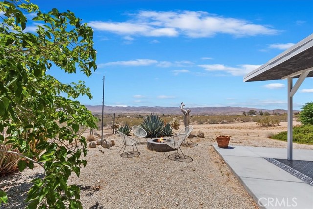 62171 Campanula Street, Joshua Tree CA: https://media.crmls.org/medias/cb2a8074-fdef-43df-bcd6-8534c9883a2c.jpg