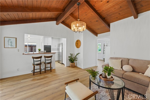 Detail Gallery Image 10 of 39 For 2541 W Cobblestone Rd, La Habra,  CA 90631 - 3 Beds | 2 Baths