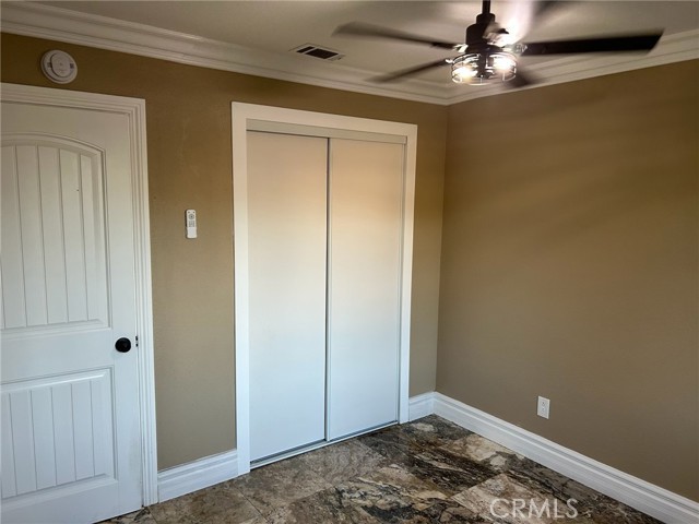 8138 Camelot Road, Riverside CA: https://media.crmls.org/medias/cb2b74fa-d6c8-4afe-8049-80398336da8b.jpg