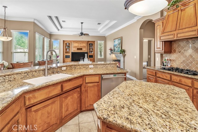 Detail Gallery Image 54 of 65 For 1507 Cromerton, Bakersfield,  CA 93311 - 5 Beds | 2/1 Baths