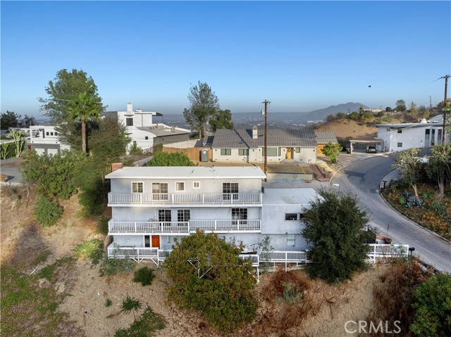 3617 Sunswept Drive, Studio City CA: https://media.crmls.org/medias/cb2b8174-99bf-4f8e-8034-269121d90645.jpg