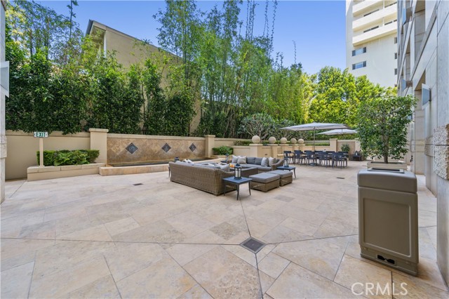 Detail Gallery Image 36 of 39 For 10727 Wilshire Bld #1901,  Los Angeles,  CA 90024 - 2 Beds | 3/1 Baths