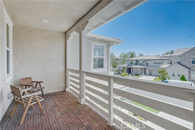 54 Sagan Way, Irvine CA: https://media.crmls.org/medias/cb2c6c31-a6e8-4ab1-baef-7e22a2411e95.jpg