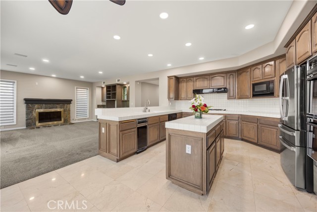 Detail Gallery Image 13 of 38 For 2871 N Roxbury, Orange,  CA 92867 - 4 Beds | 3 Baths