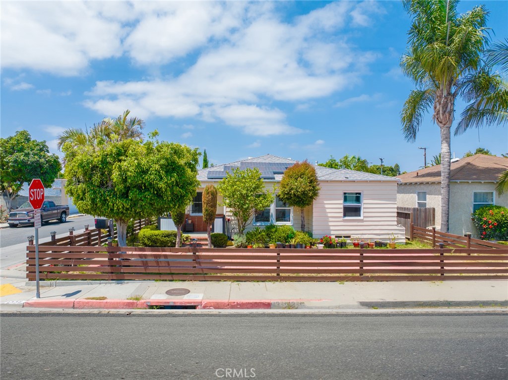 1335 W Burnett Street