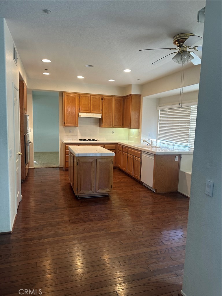 MLS #CV25240390 image #8