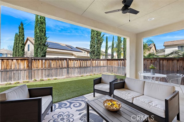 Detail Gallery Image 12 of 36 For 11514 Elderberry, Corona,  CA 92883 - 4 Beds | 3 Baths