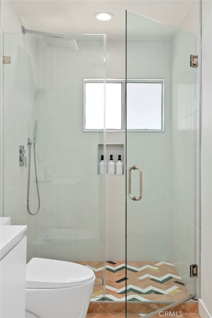 Cb3024ca Ac6b 495d Abc4 363290fee67f