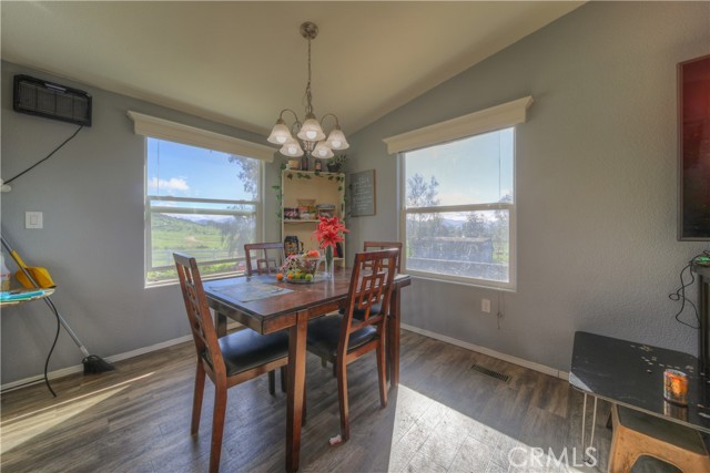 Detail Gallery Image 5 of 39 For 32986 Grand Ave, Winchester,  CA 92596 - 4 Beds | 3 Baths