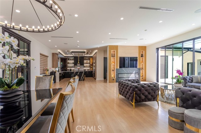 Detail Gallery Image 33 of 70 For 7714 Lasaine Ave, Northridge,  CA 91325 - 3 Beds | 4 Baths