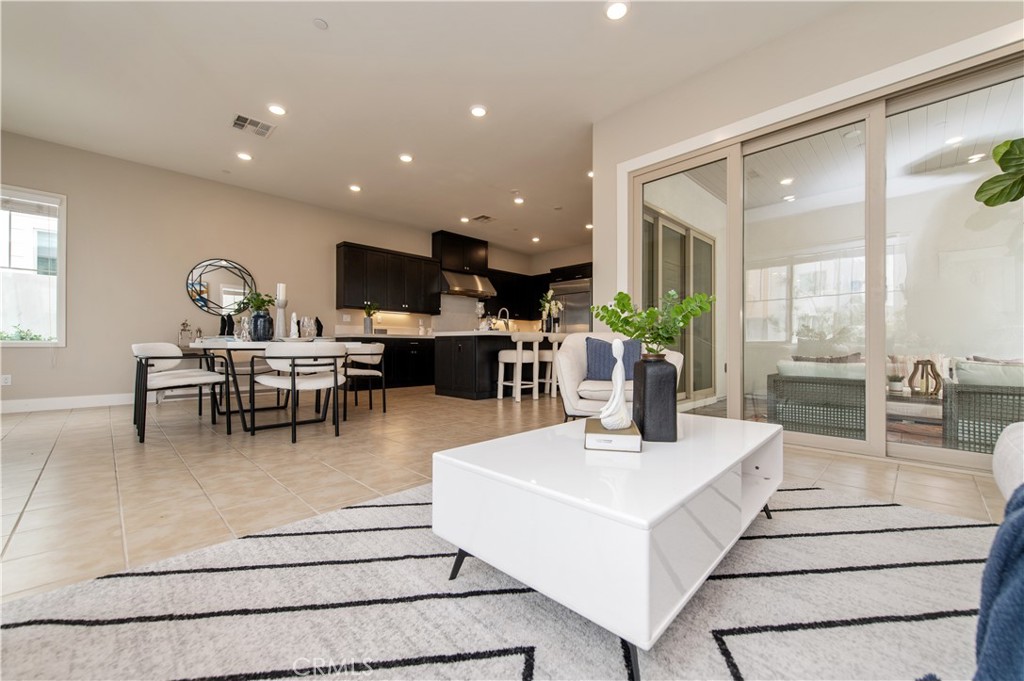 MLS #OC25280900 image #8