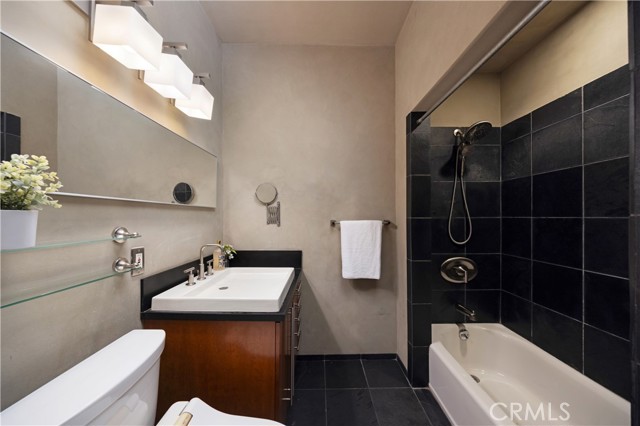 Detail Gallery Image 14 of 24 For 640 W 4th St #316,  Long Beach,  CA 90802 - 2 Beds | 2 Baths
