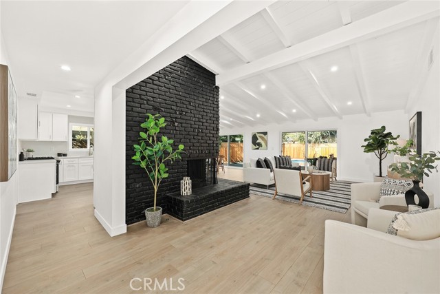 12413 Debby St photo 7