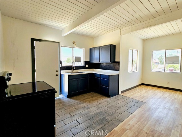 Detail Gallery Image 7 of 18 For 72490 Sunnyslope Dr, Twentynine Palms,  CA 92277 - 3 Beds | 2 Baths