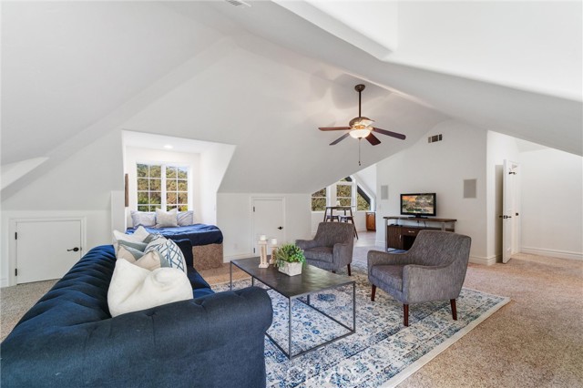 45200 Oak Manor Ct, Temecula CA: https://media.crmls.org/medias/cb35802d-c899-4fd9-9172-b5a40b0a4844.jpg