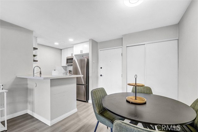 21800 Schoenborn, 260 photo 12