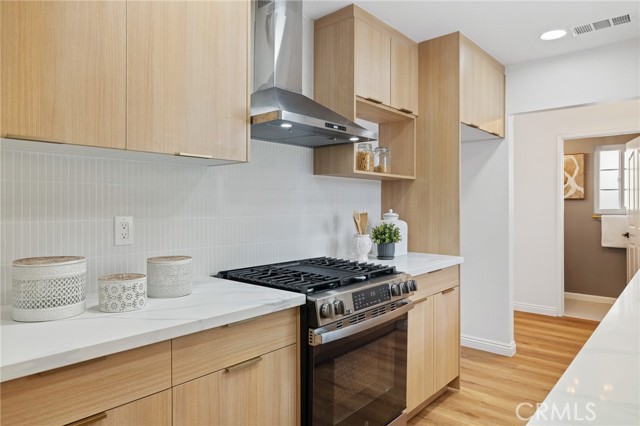 Detail Gallery Image 8 of 36 For 6152 Rosemead Bld #C,  Temple City,  CA 91780 - 3 Beds | 2/1 Baths
