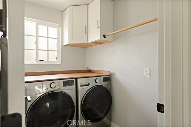 1110 W Cypress Avenue, Redlands CA: https://media.crmls.org/medias/cb3a80f7-8a07-411b-a094-055ac3cffe67.jpg