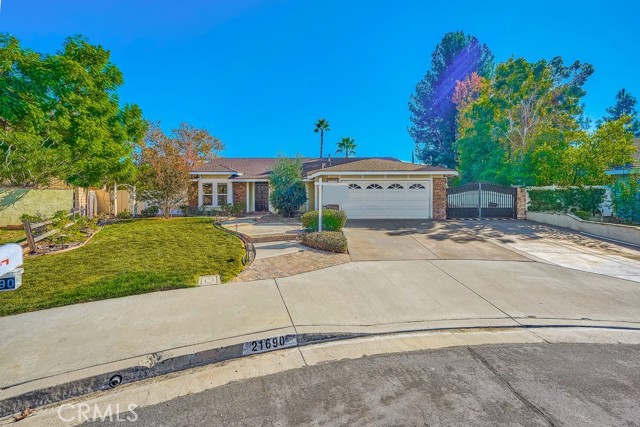 21690 Calle Alcazar, Yorba Linda, CA 92887