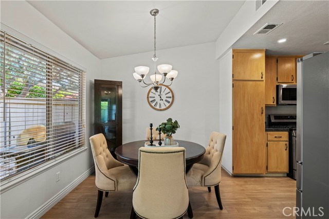 Detail Gallery Image 7 of 41 For 25610 Palma Alta Dr, Valencia,  CA 91355 - 3 Beds | 2 Baths