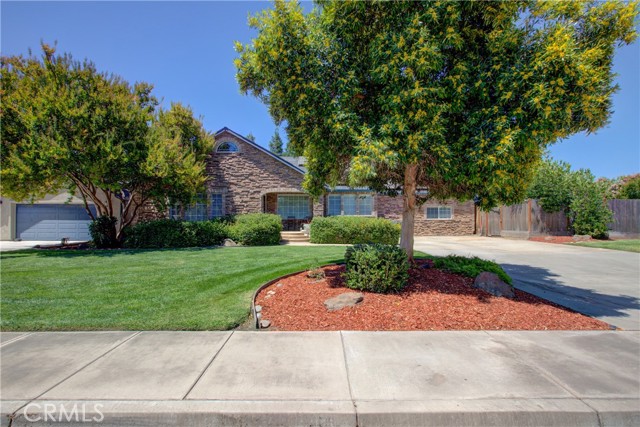 4513 E Tuolumne Road, Denair CA: https://media.crmls.org/medias/cb3aea48-8a4e-4cdb-87ff-16fc6522b6b8.jpg