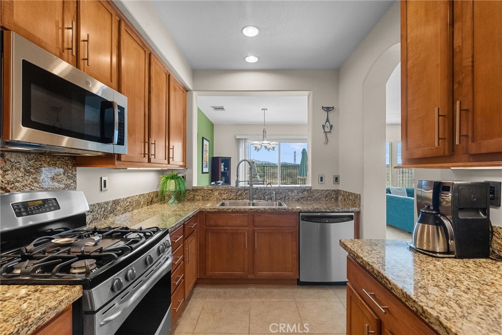 MLS #SR25272842 image #10