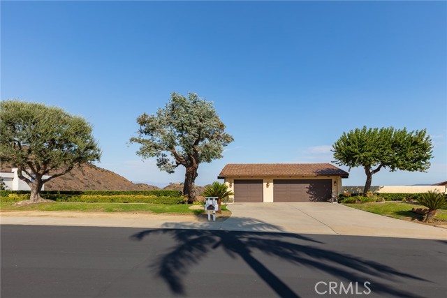 34 sage, Bell Canyon CA: https://media.crmls.org/medias/cb3bf101-e8ad-4ece-9999-7910b5dca384.jpg