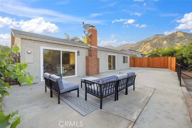 12750 Rajah Street, Sylmar CA: https://media.crmls.org/medias/cb3bf37c-e193-4e95-88af-3ea50b4fad20.jpg