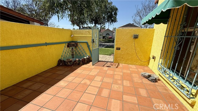 Image 5 of 42 For 1608 Elm Street