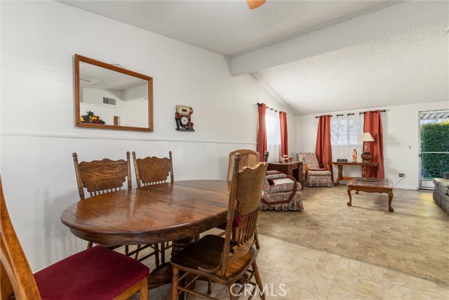 Detail Gallery Image 9 of 27 For 12918 Pinney, Pacoima,  CA 91331 - 3 Beds | 2 Baths