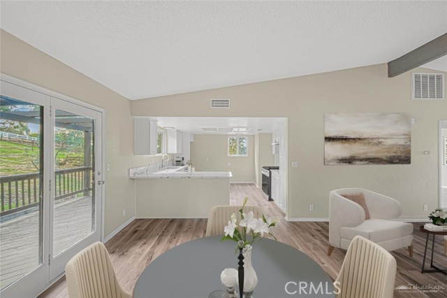 Detail Gallery Image 5 of 34 For 30617 Buckskin, Tehachapi,  CA 93561 - 4 Beds | 3 Baths