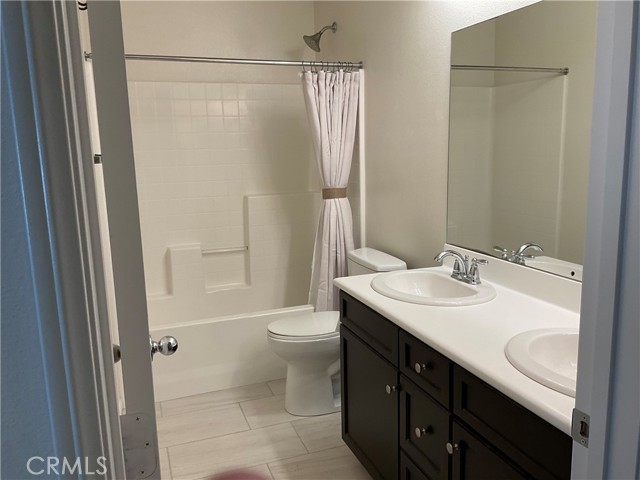 Detail Gallery Image 15 of 22 For 470 Prosperity Dr, San Marcos,  CA 92069 - 4 Beds | 3/1 Baths